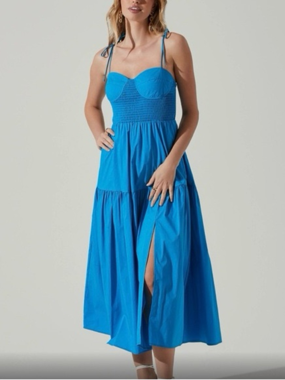 ASTR THE LABEL Tiered Smocked MIDI Dress